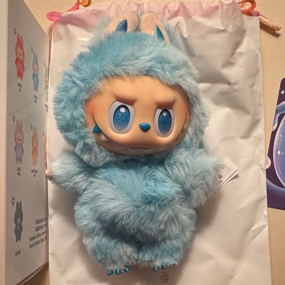 Authentic Labubu Hope - Picture 2 of 3